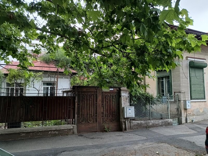 Tineretului, parc Carol, teren 413 mp, 2 case, comision 0